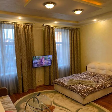 Apartment Miskevycha ลวีฟ ภายนอก รูปภาพ