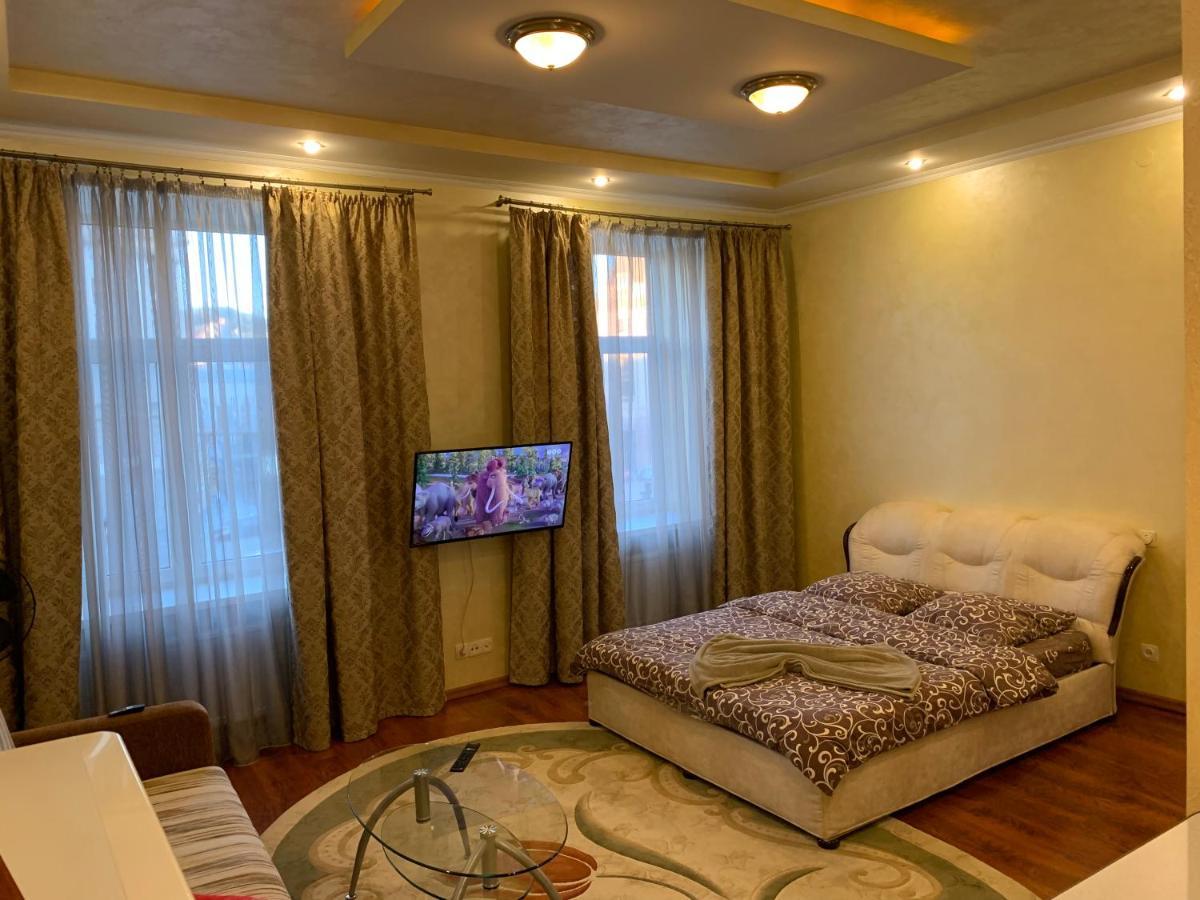 Apartment Miskevycha ลวีฟ ภายนอก รูปภาพ